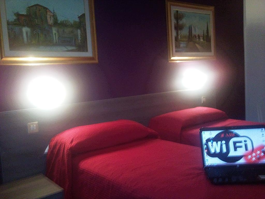 Hotel Bristol Сесто-Сан-Джованни Экстерьер фото